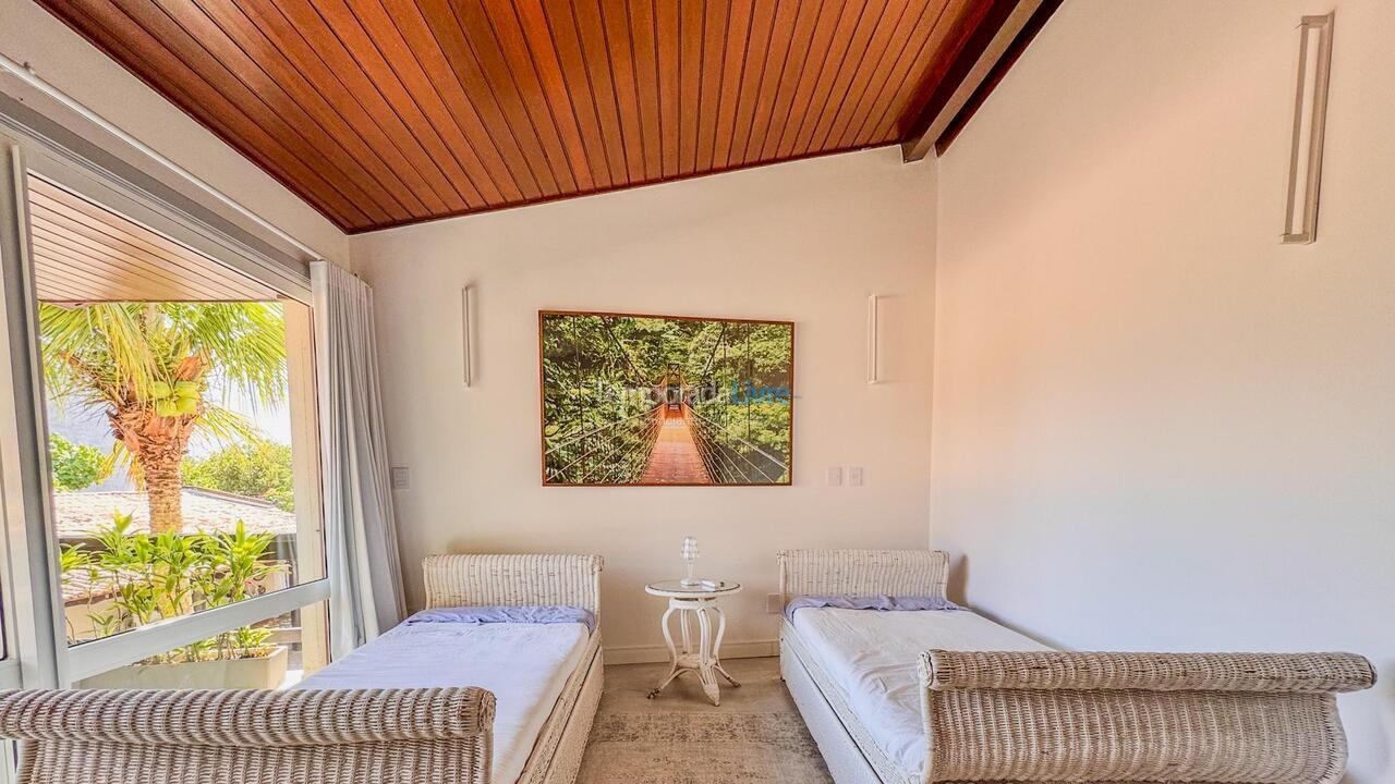 House for vacation rental in São Sebastião (Praia da Baleia)