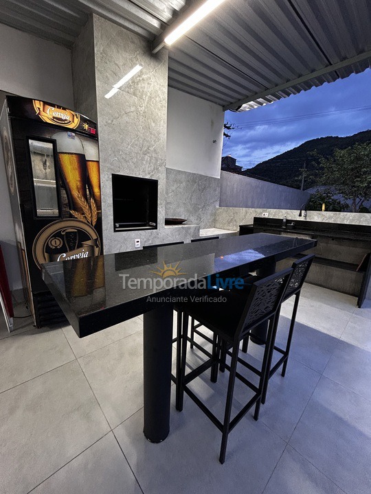 Casa para aluguel de temporada em Ubatuba (Maranduba)