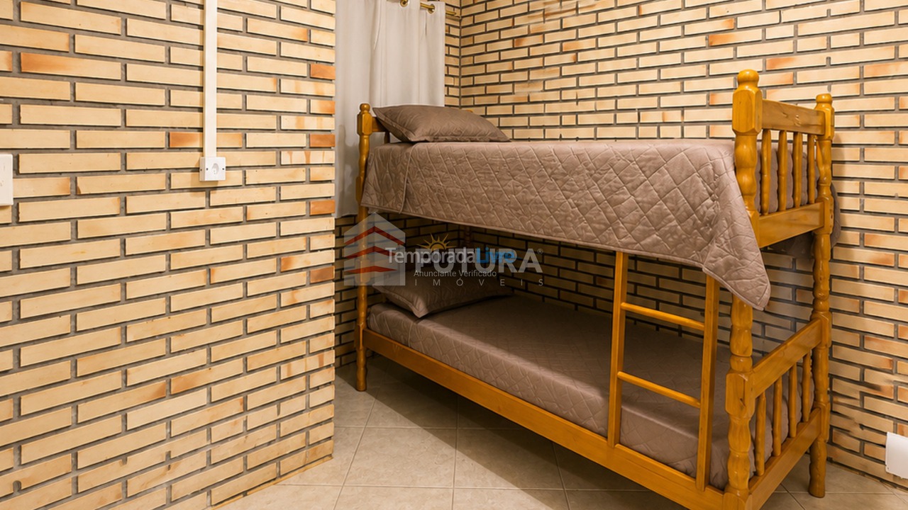 Casa para alquiler de vacaciones em Bombinhas (Canto Grande)