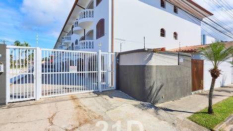 RENOVATED 2 bedroom apartment with suite, SEA FRONT/AIR CONDITIONING/Grand P.