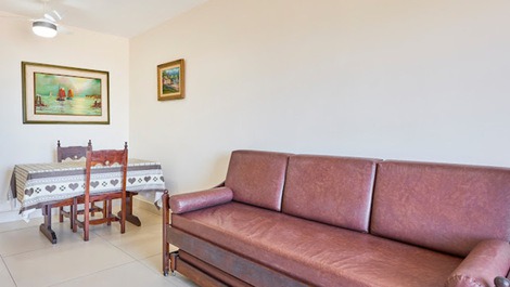 RENOVATED 2 bedroom apartment with suite, SEA FRONT/AIR CONDITIONING/Grand P.