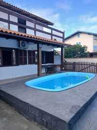 ¡Gran casa! con 3 habitaciones en São Francisco do Sul en Enseada.