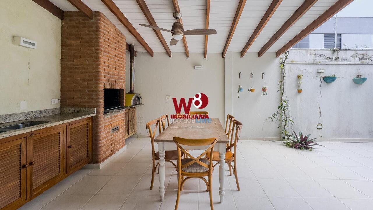Casa para alquiler de vacaciones em São Sebastião (Barra do Sahy)