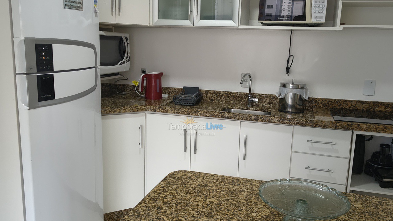 Apartment for vacation rental in Itapema (Meia Praia)
