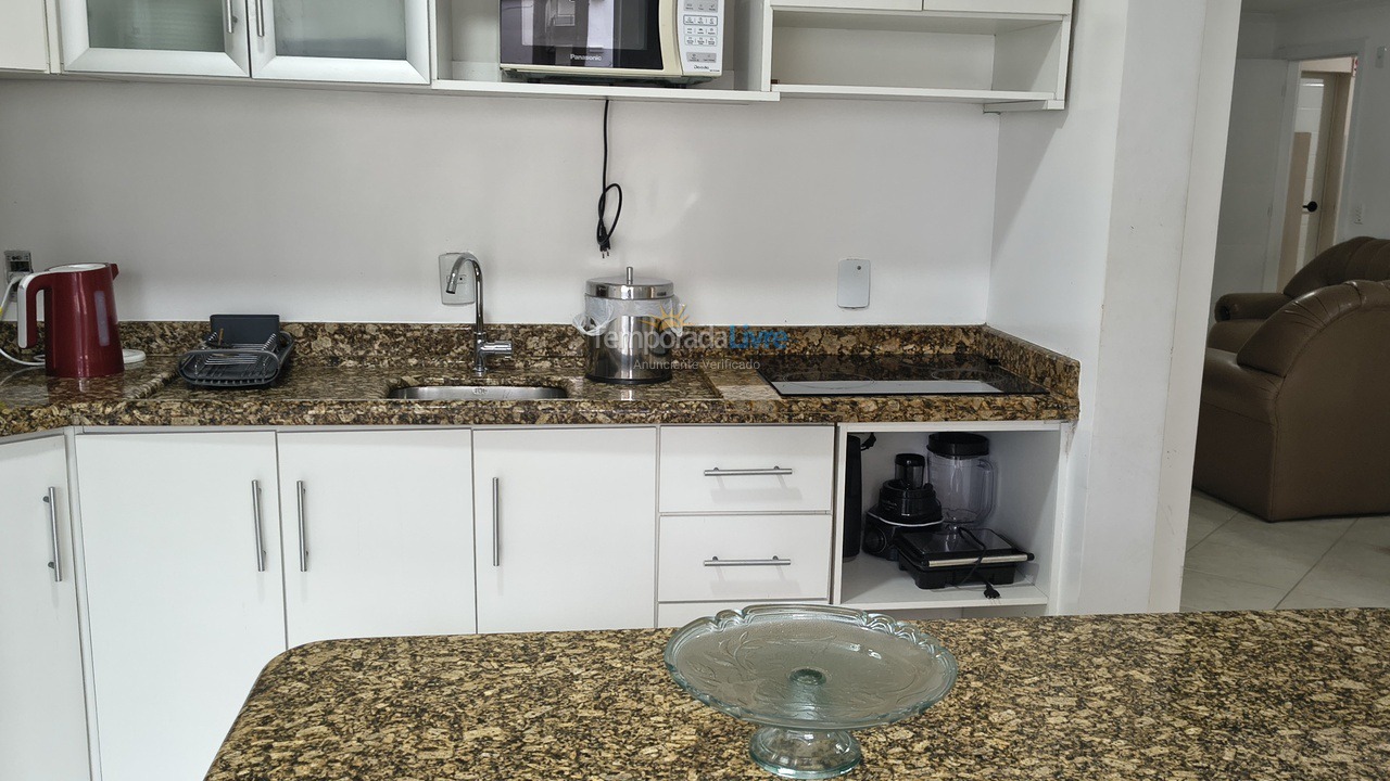 Apartment for vacation rental in Itapema (Meia Praia)