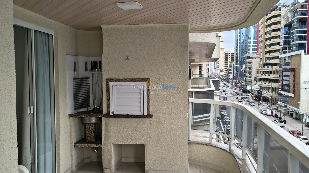 Apartment for vacation rental in Itapema (Meia Praia)