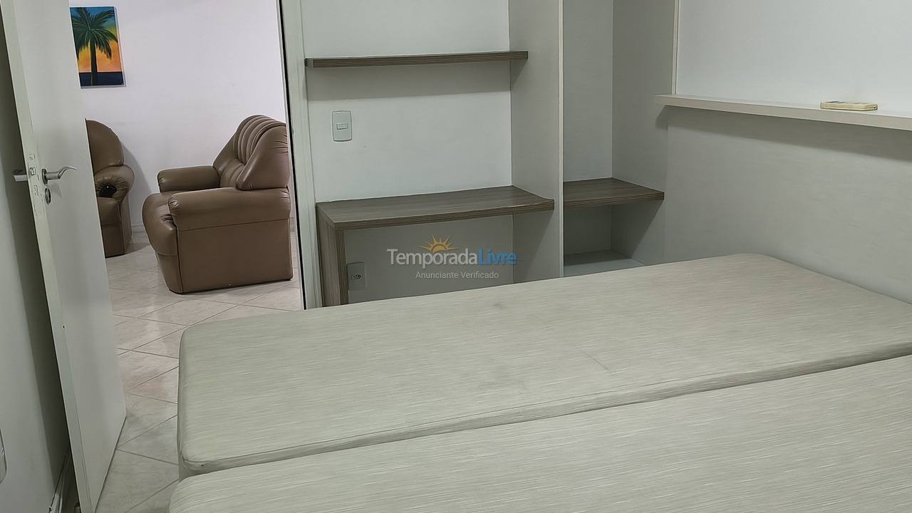 Apartment for vacation rental in Itapema (Meia Praia)