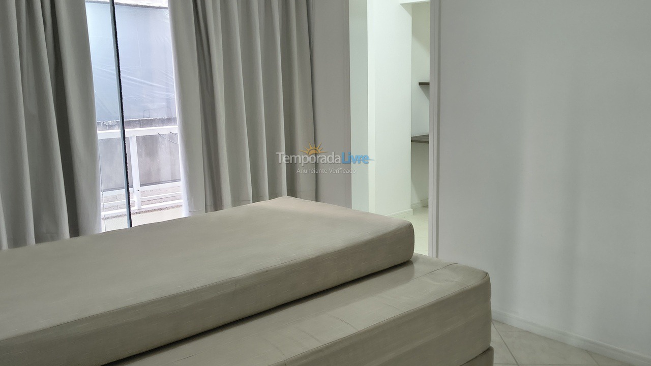 Apartment for vacation rental in Itapema (Meia Praia)