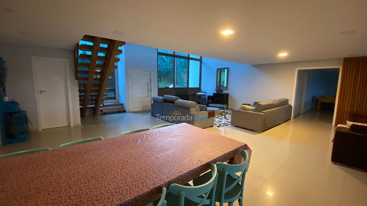 Ranch for vacation rental in Mairinque (Condomínio Porta do Sol)
