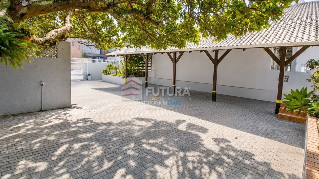 House for vacation rental in Bombinhas (Praia de Bombinhas)