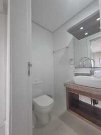 Enjoy a comfortable and fully equipped leisure vacation at Residencial Porto de Jurerê.