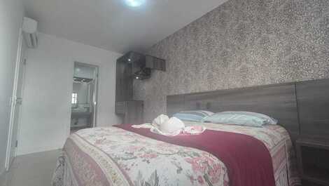 Enjoy a comfortable and fully equipped leisure vacation at Residencial Porto de Jurerê.