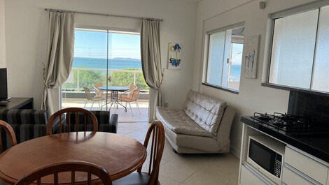 Apartamento con vistas al mar en la playa de Mariscal.