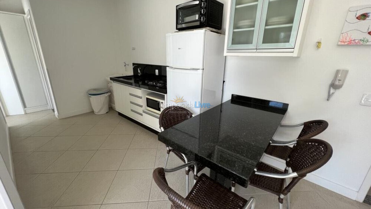 Apartamento para aluguel de temporada em Bombinhas (Canto Grande)