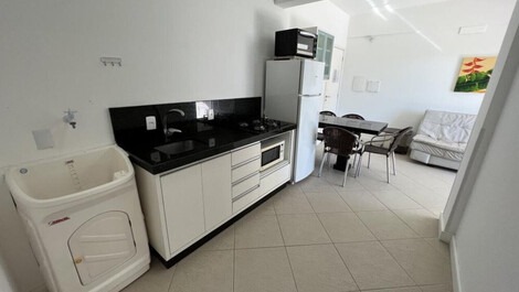 Apartamento de 01 dormitório na Praia do Mariscal