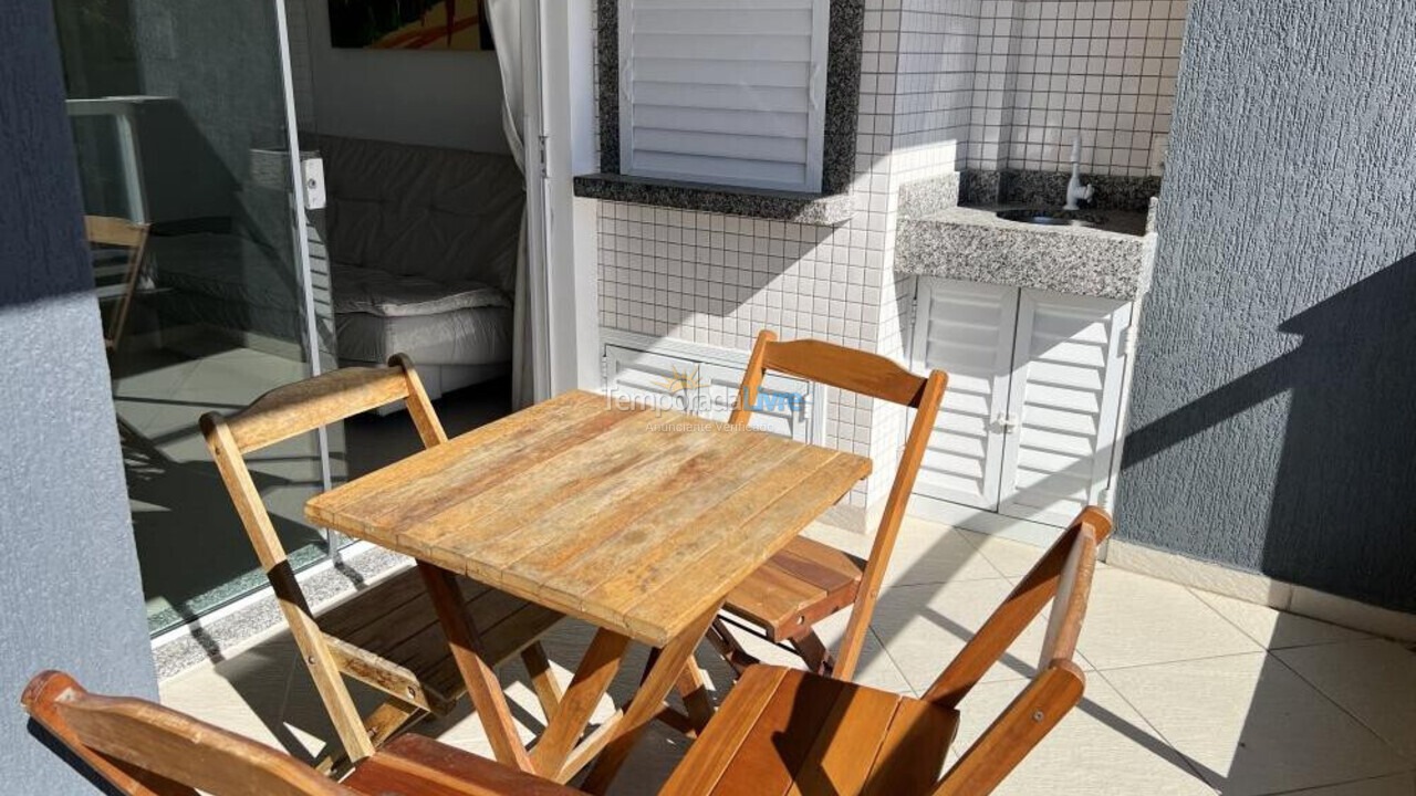 Apartamento para aluguel de temporada em Bombinhas (Canto Grande)