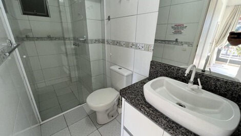Apartamento de 01 dormitório na Praia do Mariscal