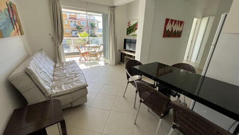 Apartamento de 01 dormitório na Praia do Mariscal
