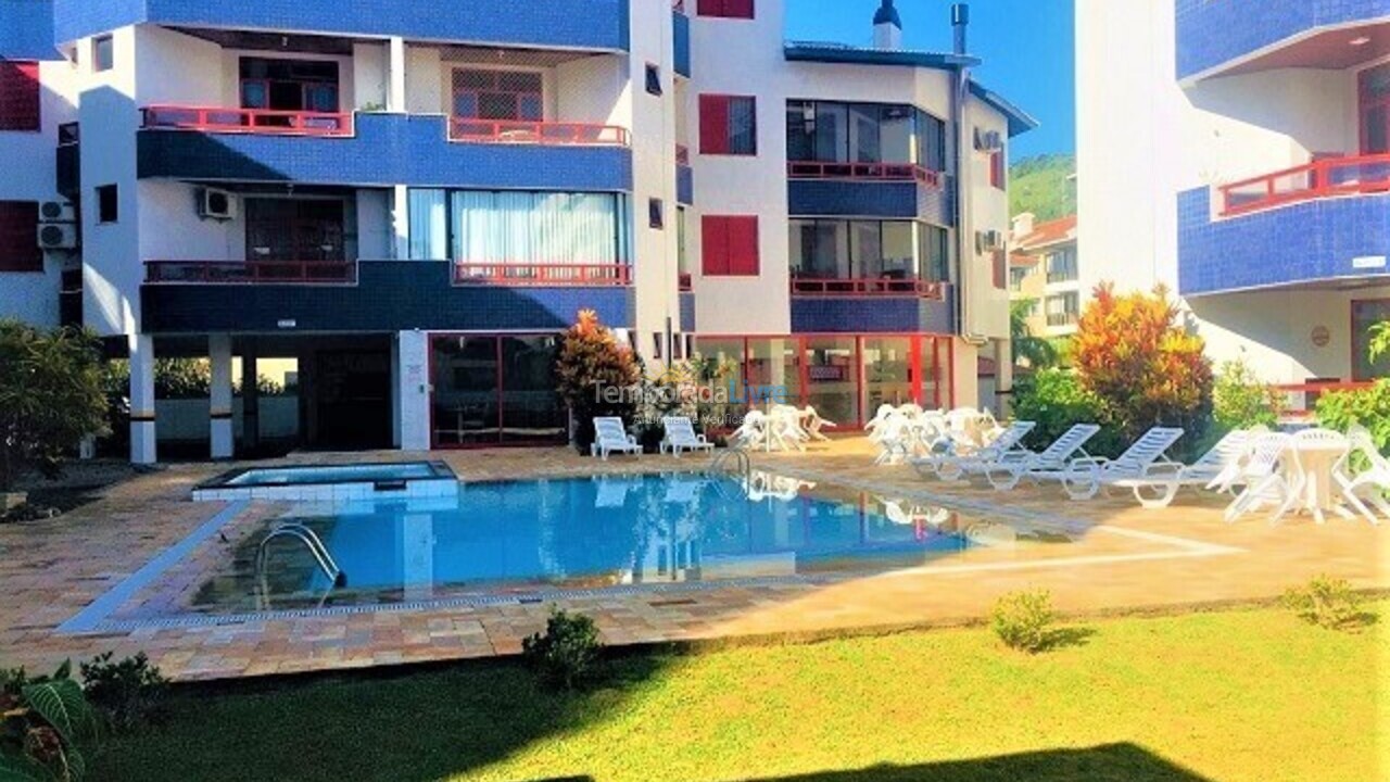 Apartamento para aluguel de temporada em Florianópolis (Praia Brava)