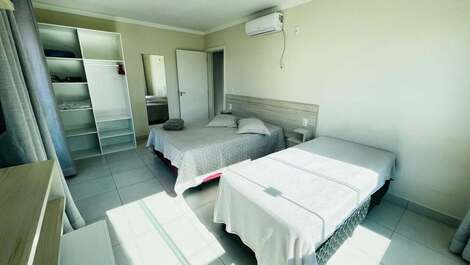 Apartamento con terraza y piscina para 4 personas en Praia de Mariscal