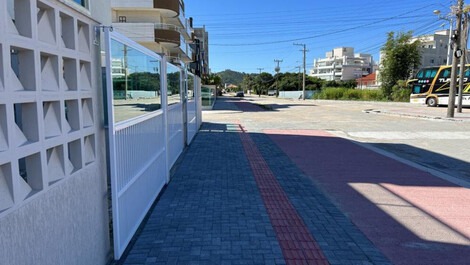 Hermoso apartamento dúplex Mariscal, código 002