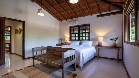 Alquiler en Trancoso cerca de la plaza, con capacidad para 27 personas.
