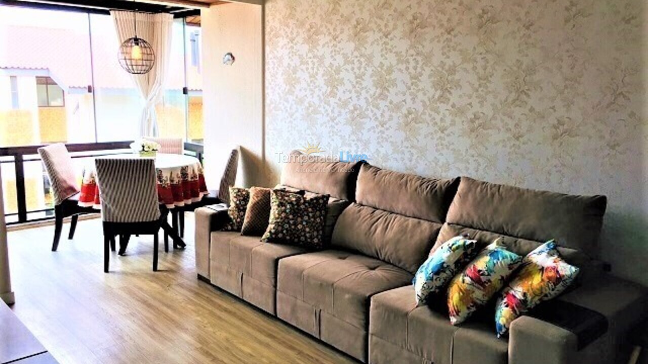 Apartamento para aluguel de temporada em Florianópolis (Praia Brava)