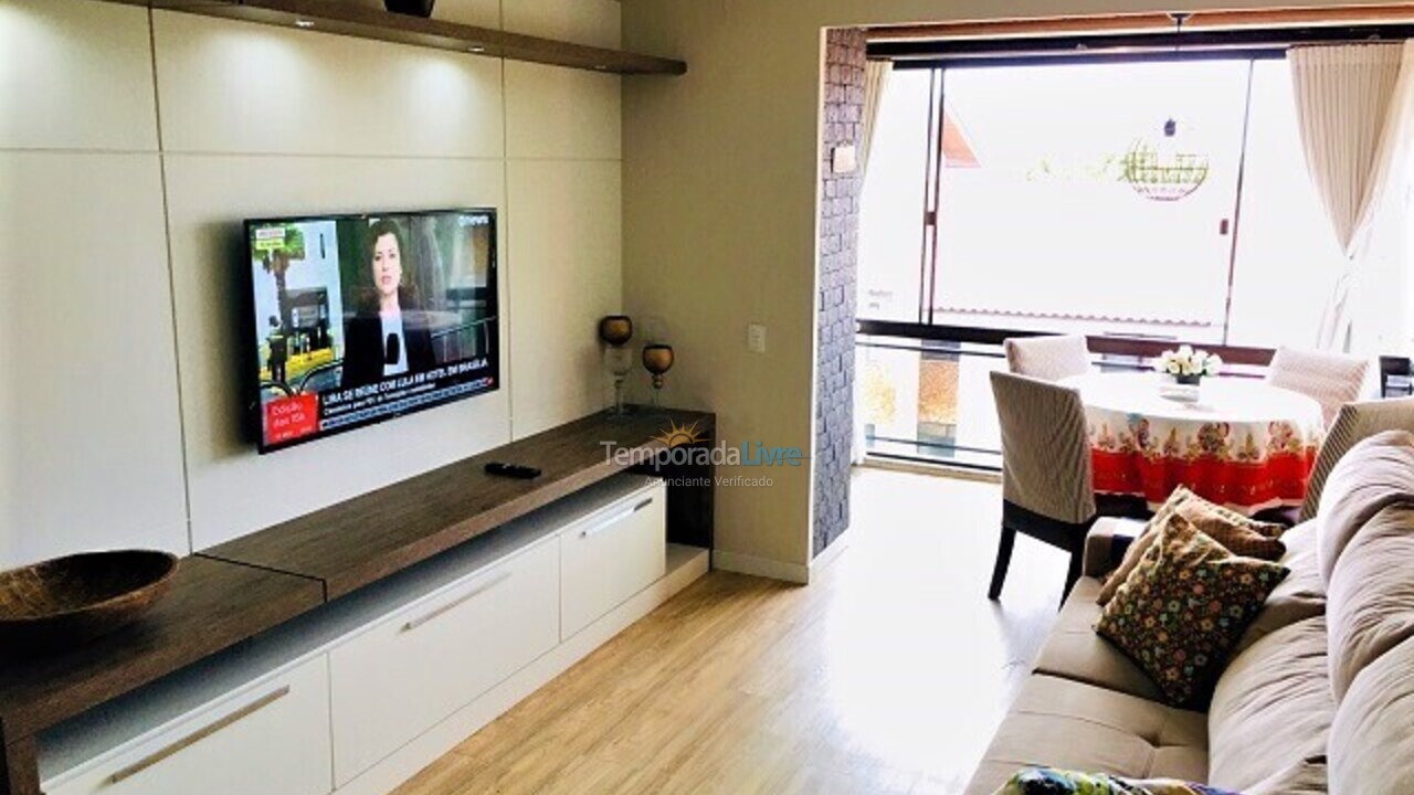 Apartamento para aluguel de temporada em Florianópolis (Praia Brava)