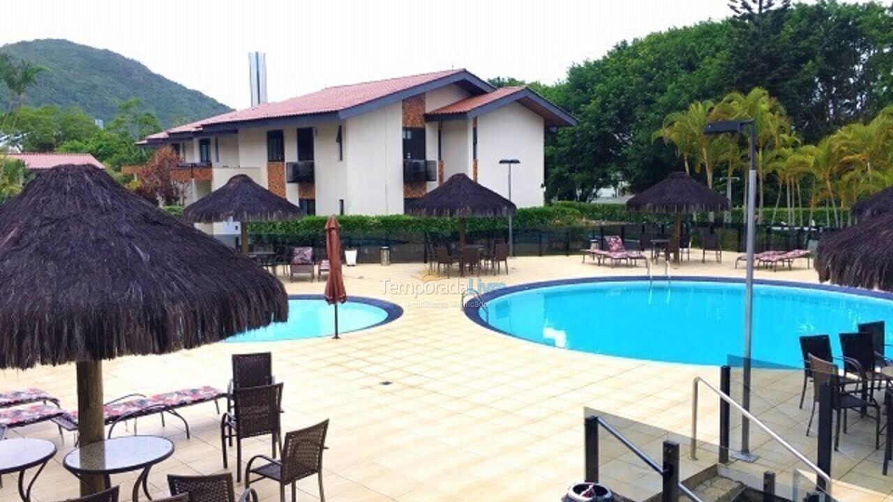 Apartamento para aluguel de temporada em Florianópolis (Praia Brava)