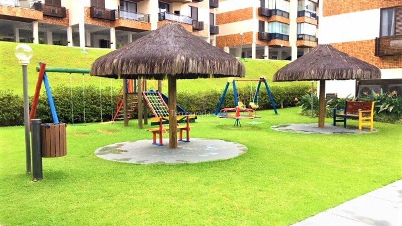 Apartamento para aluguel de temporada em Florianópolis (Praia Brava)