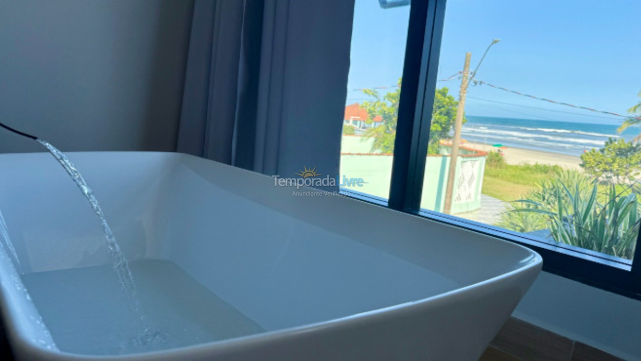 Apartamento para aluguel de temporada em Itanhaém (Santa Terezinha)