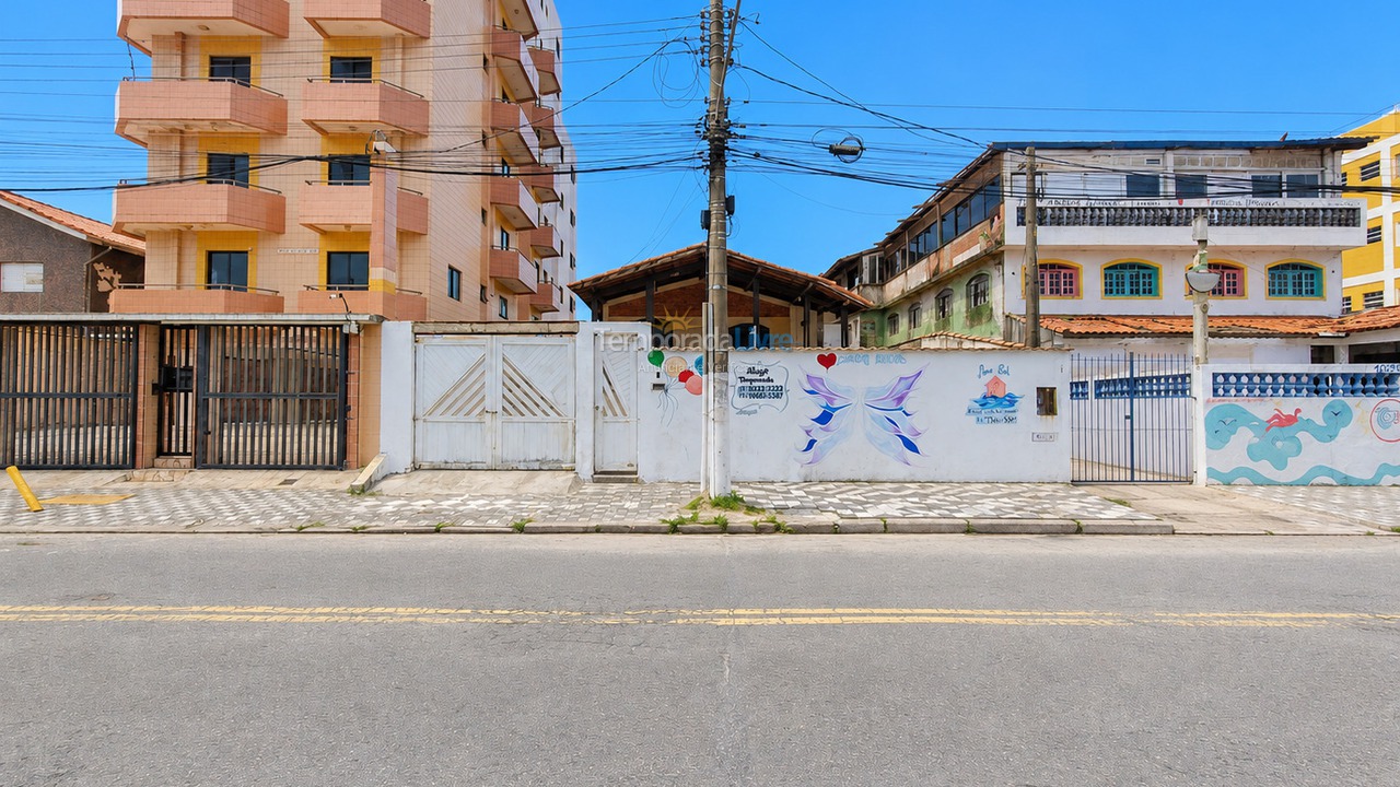 Casa para aluguel de temporada em Mongaguá (Balneario Itaguai)