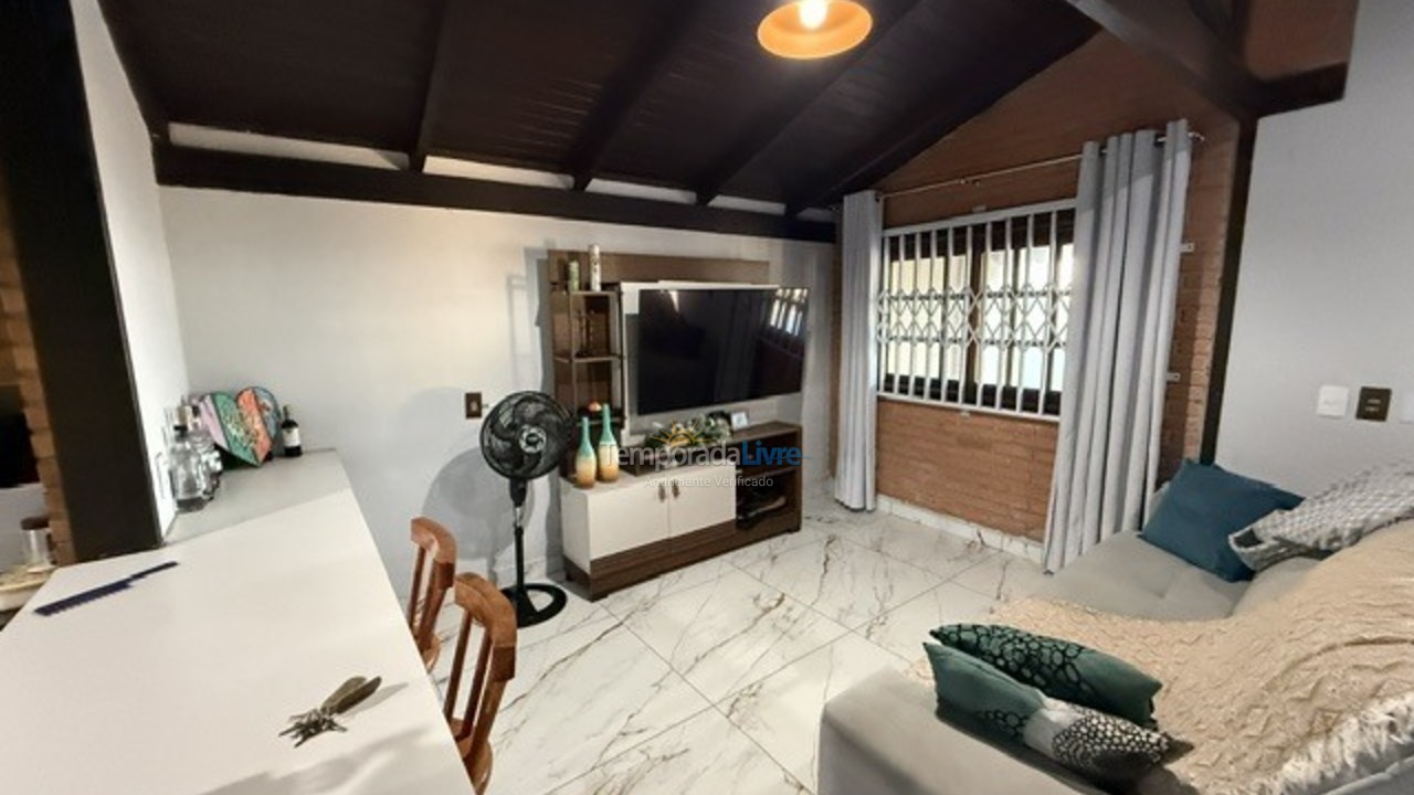 Casa para aluguel de temporada em São Francisco do Sul (Enseada)