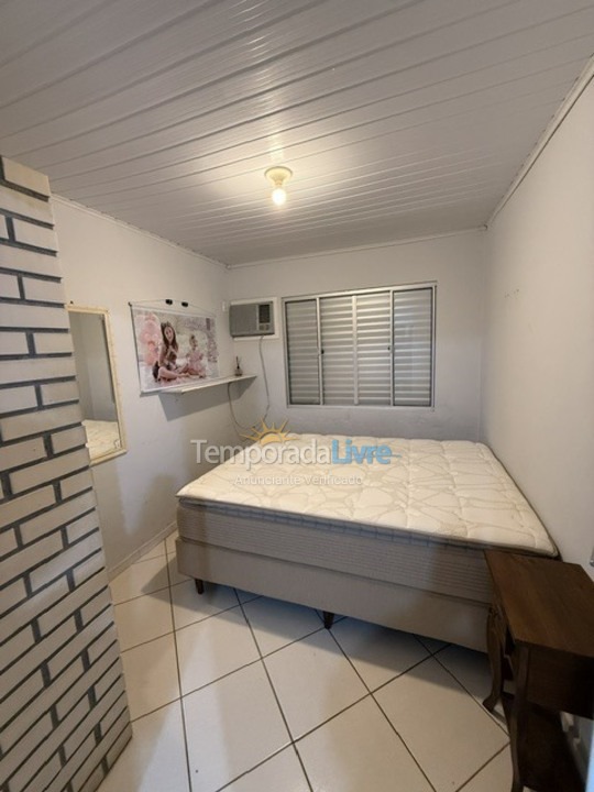 Casa para aluguel de temporada em São Francisco do Sul (Enseada)