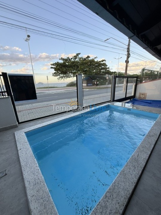 Casa para aluguel de temporada em São Francisco do Sul (Enseada)