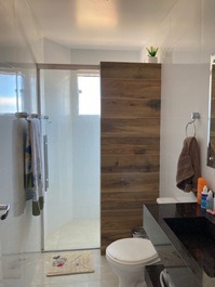 Lindo apto frente mar, 1 suite mais 1 quarto, churrasqueira