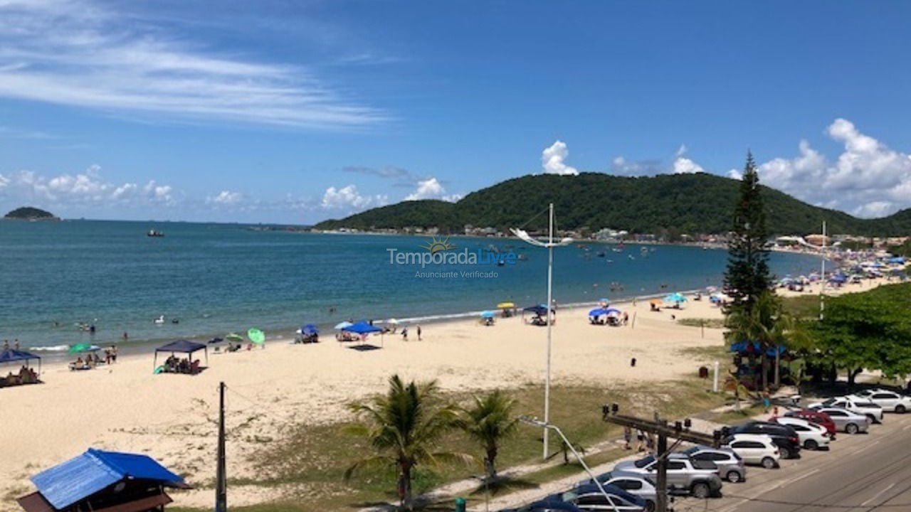 Apartamento para aluguel de temporada em São Francisco do Sul (Enseada)