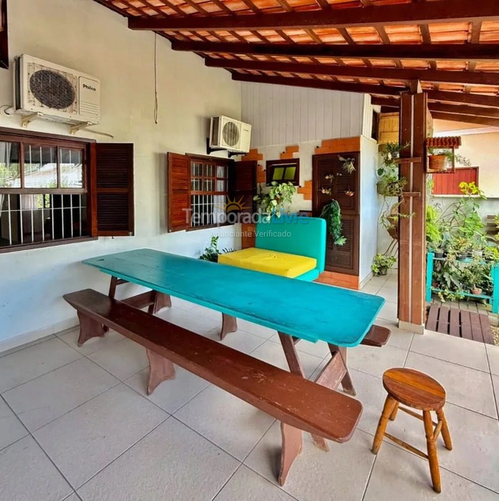 Casa para alquiler de vacaciones em Bombinhas (Canto Grande)