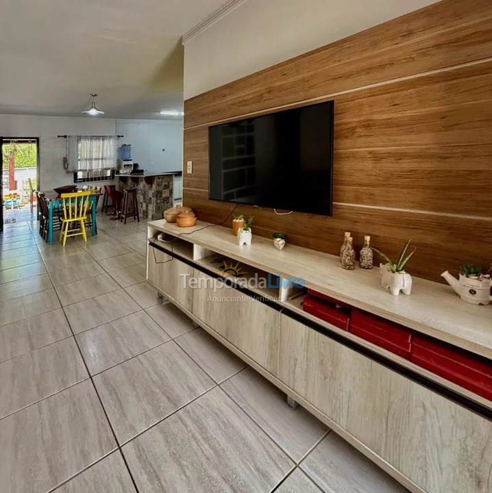 Casa para alquiler de vacaciones em Bombinhas (Canto Grande)