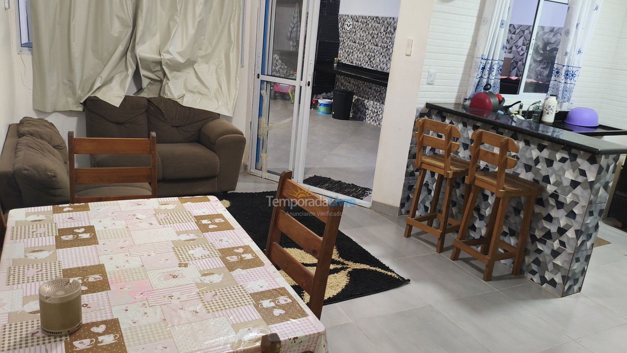 Casa para aluguel de temporada em Ubatuba (Maranduba)