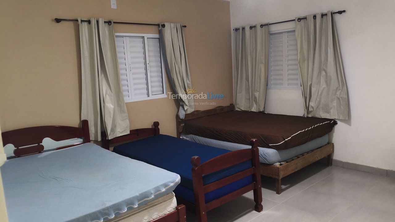 Casa para aluguel de temporada em Ubatuba (Maranduba)