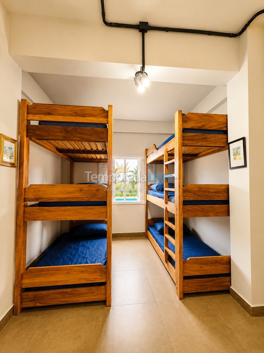 Granja para alquiler de vacaciones em Atibaia (Chácaras Fernão Dias)