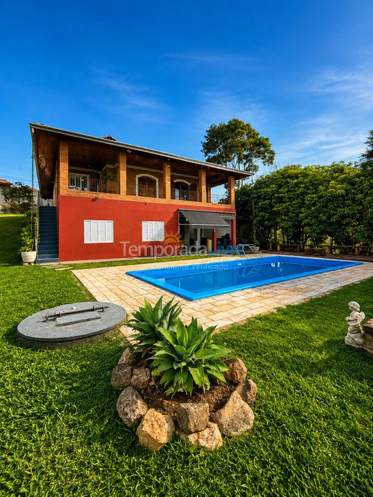 Granja para alquiler de vacaciones em Atibaia (Chácaras Fernão Dias)