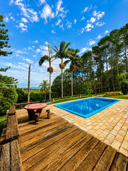 Granja para alquiler de vacaciones em Atibaia (Chácaras Fernão Dias)