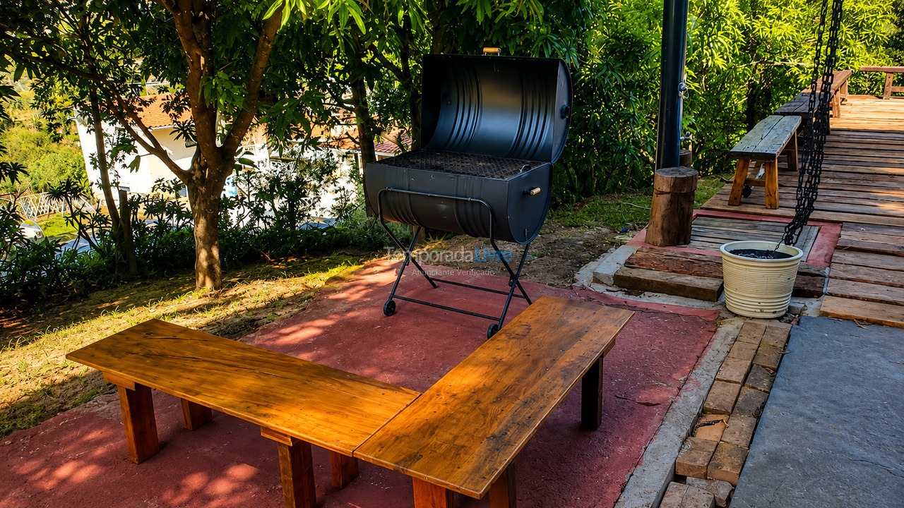 Granja para alquiler de vacaciones em Atibaia (Chácaras Fernão Dias)