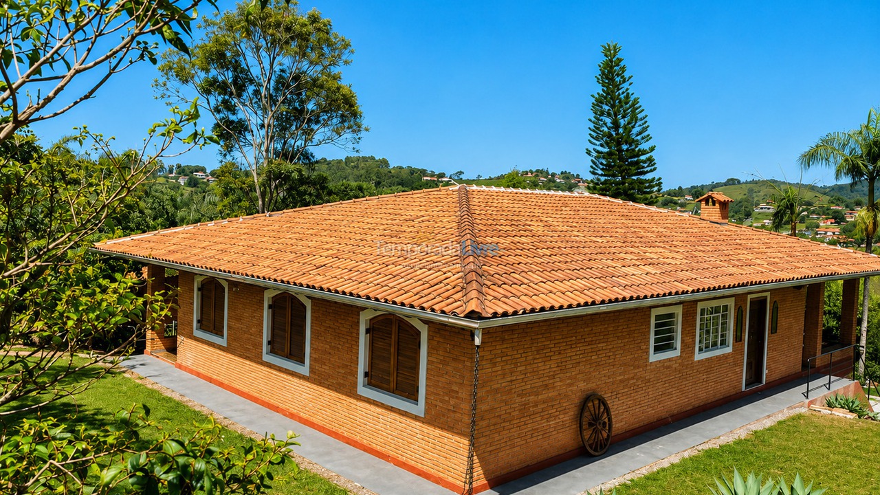 Granja para alquiler de vacaciones em Atibaia (Chácaras Fernão Dias)