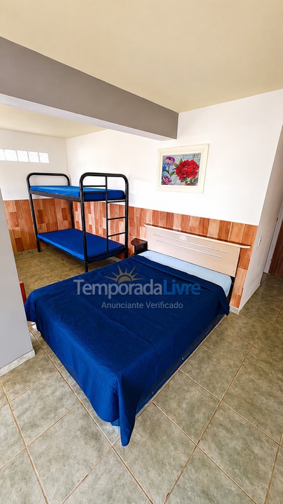 Chácara / sítio para aluguel de temporada em Cotia (Aguassai)