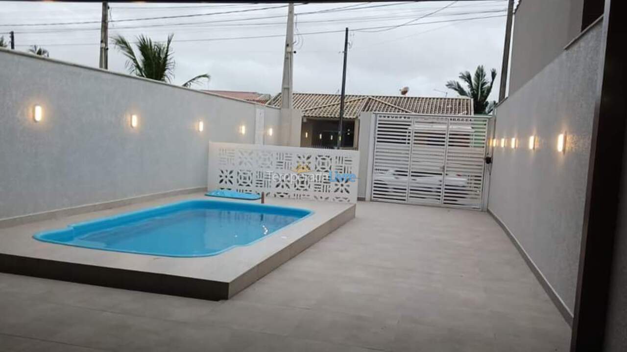 Casa para aluguel de temporada em Itapoá (Cambiju)