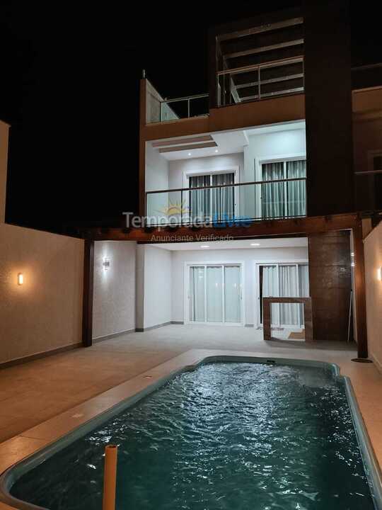 Casa para aluguel de temporada em Itapoá (Cambiju)