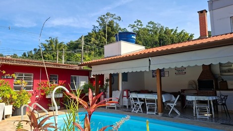 ESPAÇO P/ GRUPOS ATÉ 20 PESSOAS | PISCINA | TONINHAS